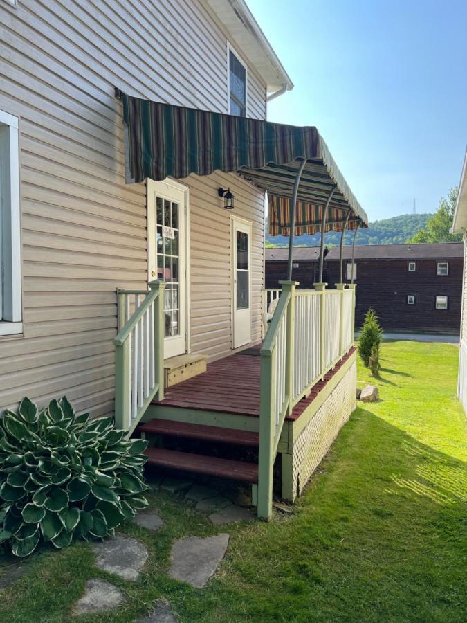 Stay In Ohiopyle In The Middle Of Town By The Gap Trail Экстерьер фото